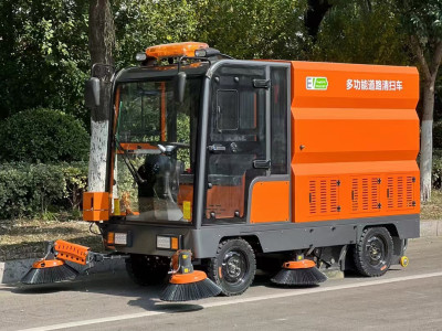 多功能扫地车-- 安徽茂全环保科技有限公司